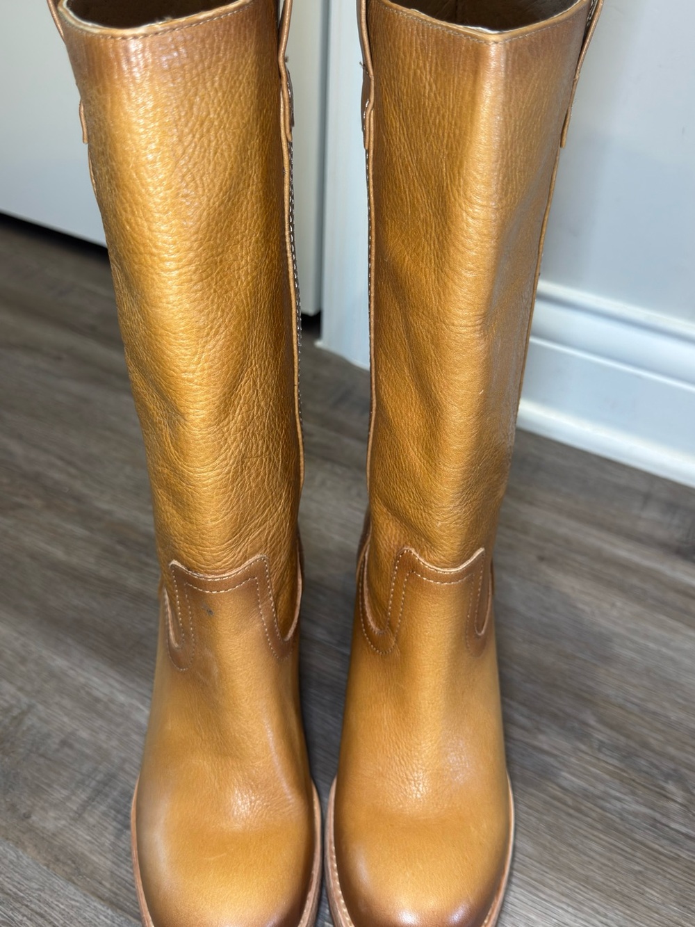 Cleo + Wolf Scout Fashion Tan Leather Round Toe Heeled Boots - Picture 4 of 11